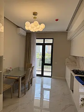 Kirayə verilir 4 otaqlı mənzil 130 m²