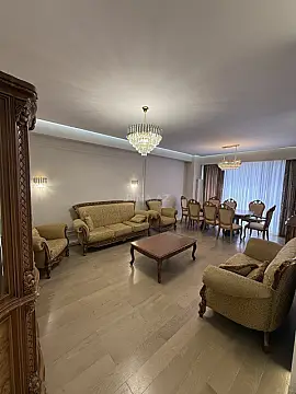 Kirayə verilir 4 otaqlı mənzil 130 m²