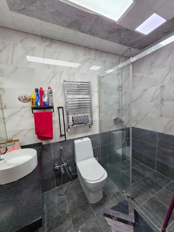 Kirayə verilir 3 otaqlı mənzil 100 m²