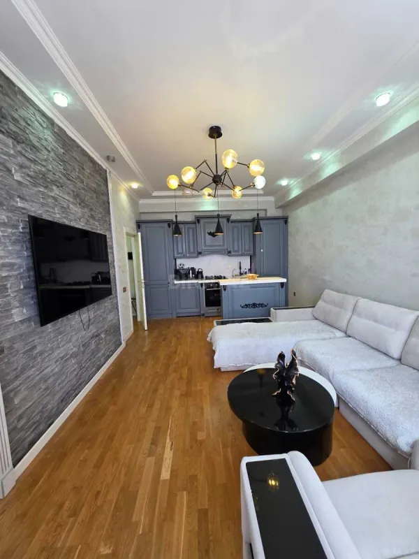 Kirayə verilir 3 otaqlı mənzil 100 m²