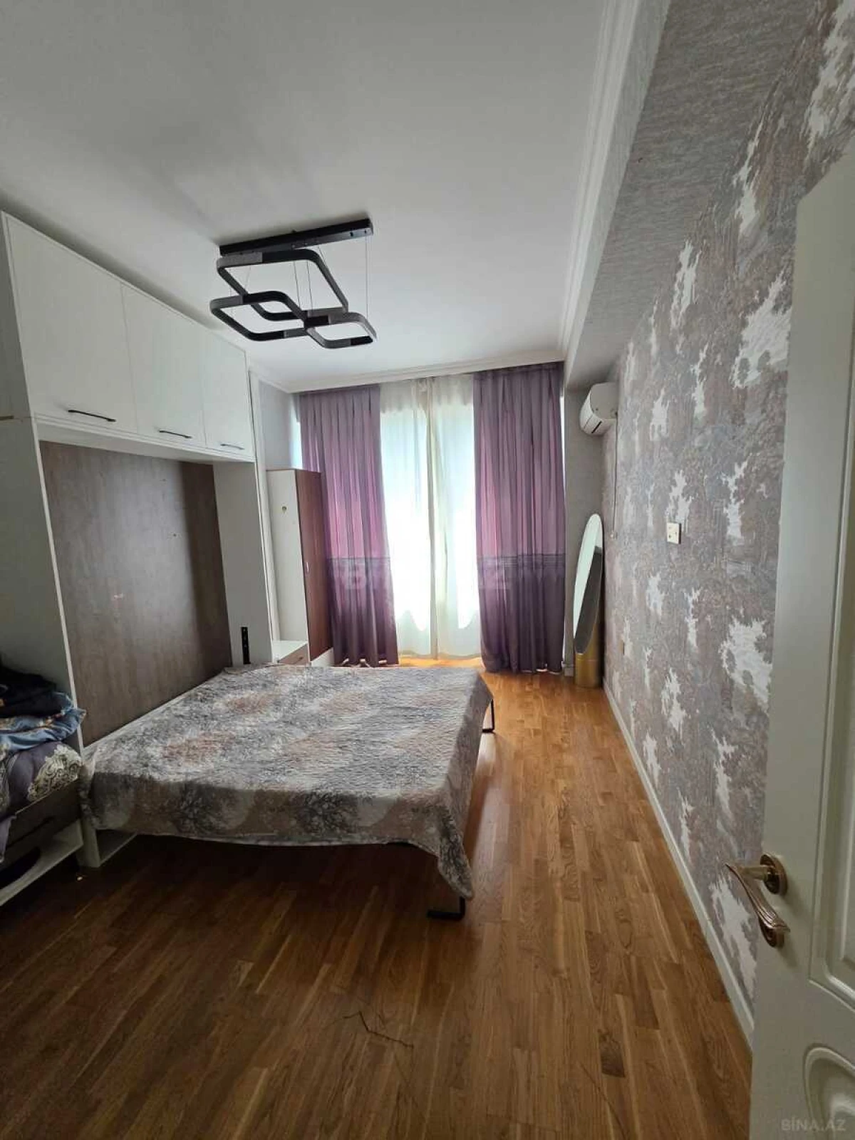 Kirayə verilir 3 otaqlı mənzil 100 m²