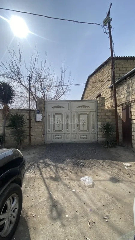 Satılır 5 otaqlı həyət evi 132 m²