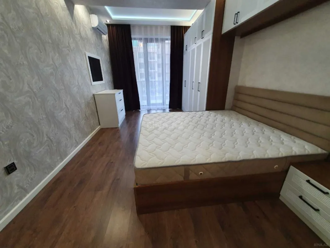 Kirayə verilir 2 otaqlı mənzil 85 m²