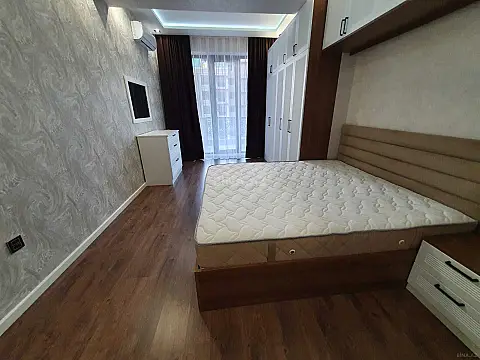 Kirayə verilir 2 otaqlı mənzil 85 m²