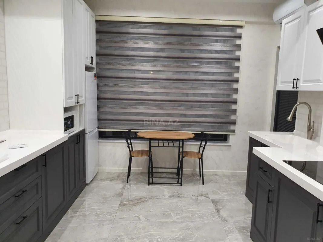 Kirayə verilir 2 otaqlı mənzil 85 m²