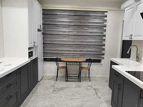 Kirayə verilir 2 otaqlı mənzil 85 m²