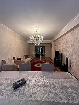 Satılır 3 otaqlı mənzil 130 m² — Bakı, İnşaatçılar 3 otaq 130.00 m²