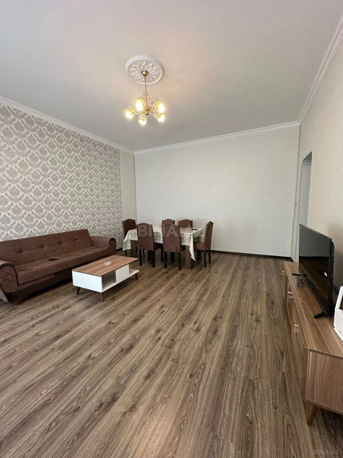 Kirayə verilir 5 otaqlı həyət evi 200 m²