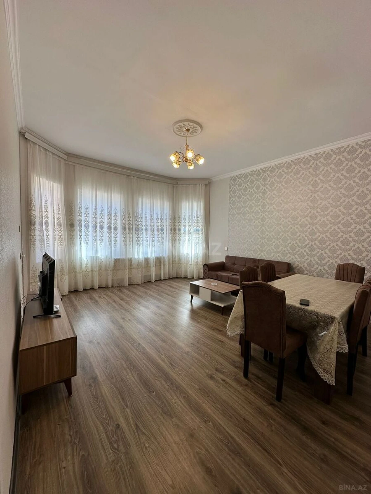 Kirayə verilir 5 otaqlı həyət evi 200 m²