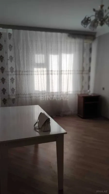 Kirayə verilir 2 otaqlı mənzil 80 m²