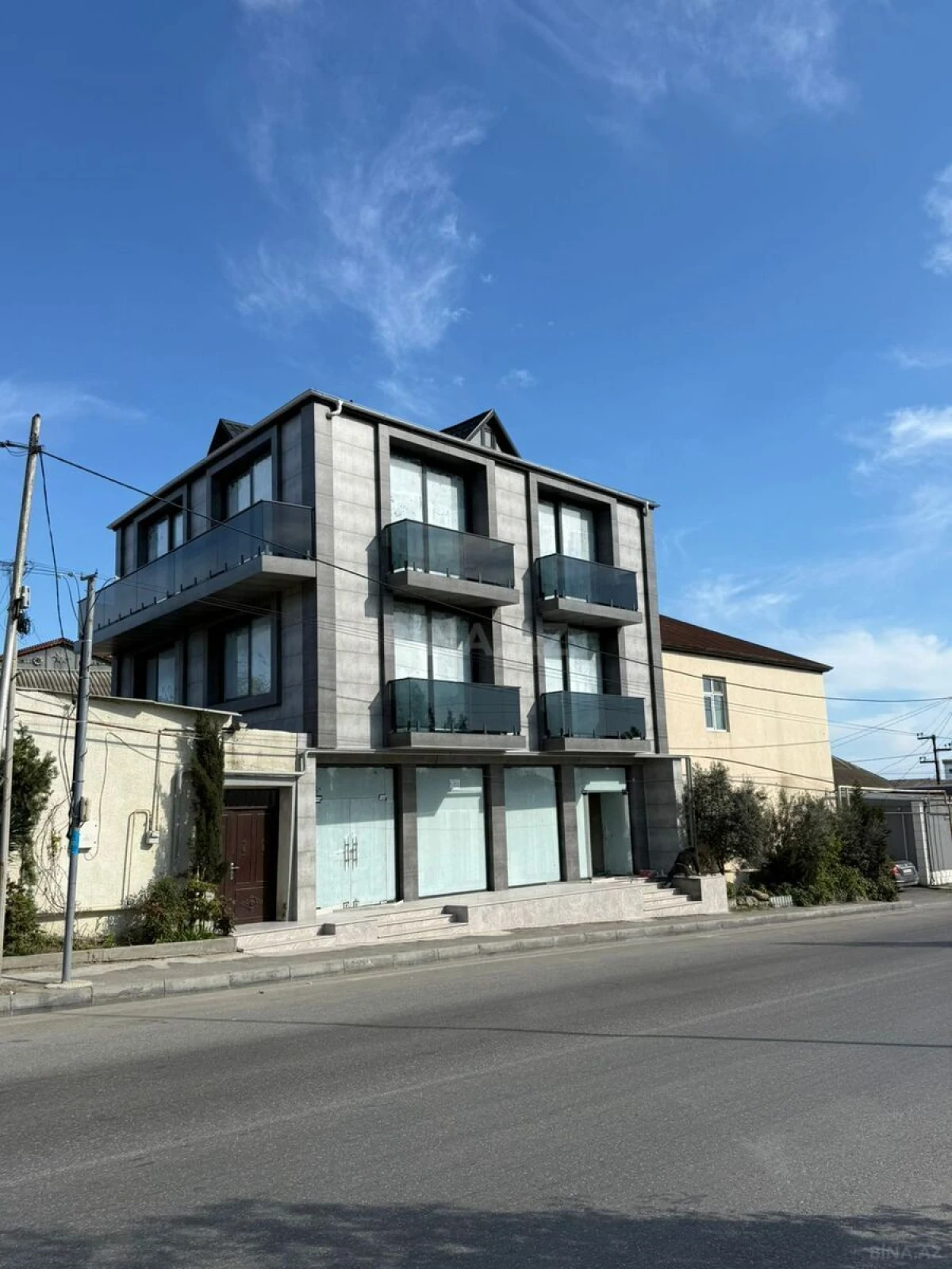 Kirayə verilir obyekt 280 m²