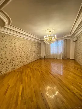 Satılır 3 otaqlı mənzil 140 m² — Bakı, Həzi Aslanov qəs. 3 otaq 140.00 m²