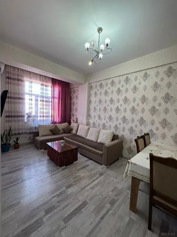 Kirayə verilir 2 otaqlı mənzil 60 m²