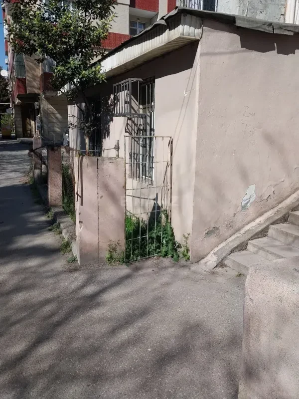Satılır 1 otaqlı mənzil 54 m²