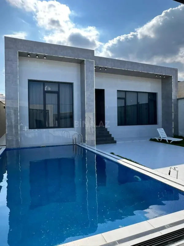 Satılır 5 otaqlı həyət evi 220 m²