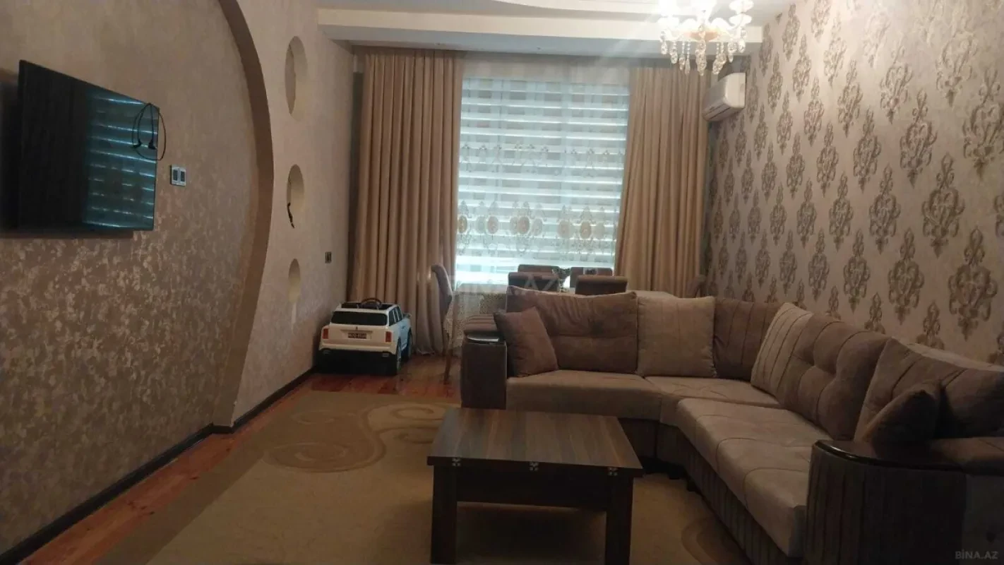 Kirayə verilir 2 otaqlı mənzil 105 m²