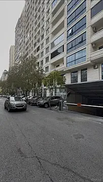 Satılır 4 otaqlı mənzil 145 m² — Bakı 4 otaq 145.00 m²