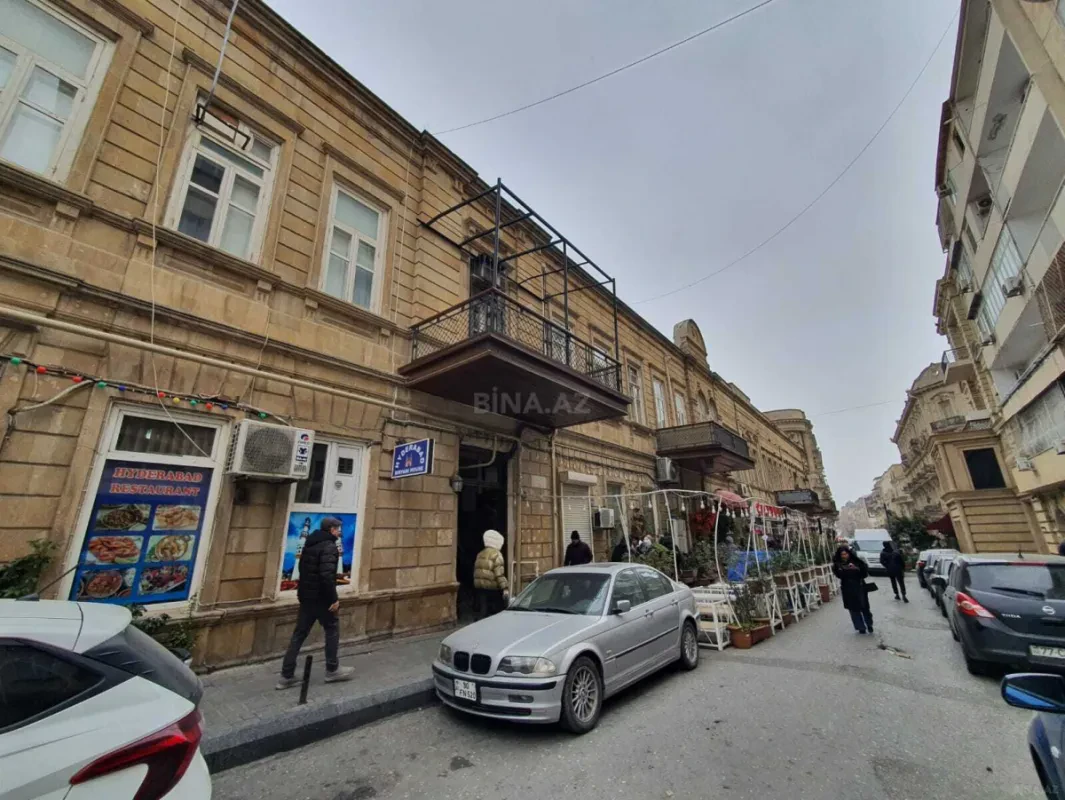 Kirayə verilir 2 otaqlı ofis 70 m²