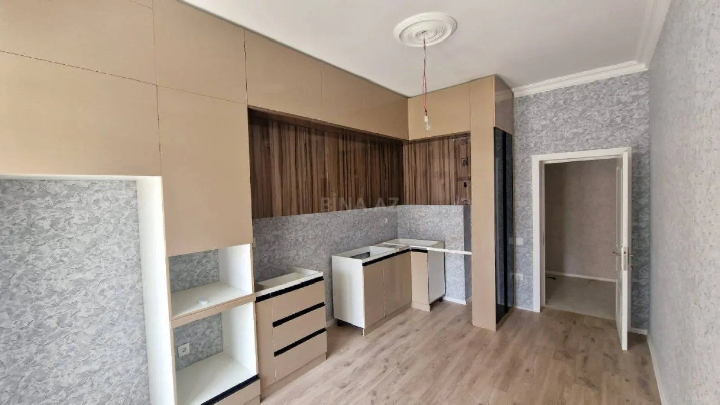 Satılır 2 otaqlı mənzil 95 m²