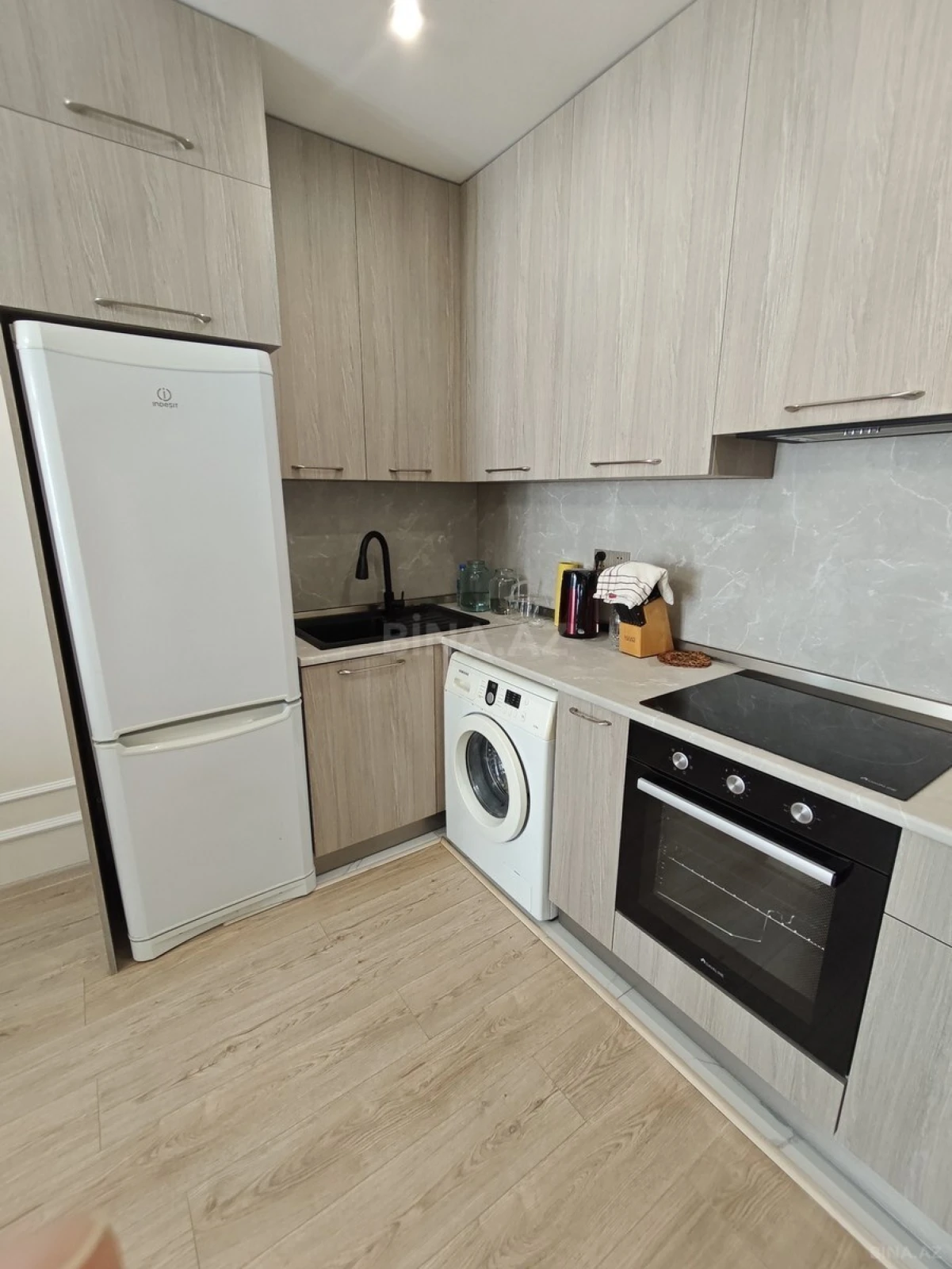 Satılır 2 otaqlı mənzil 65.5 m²
