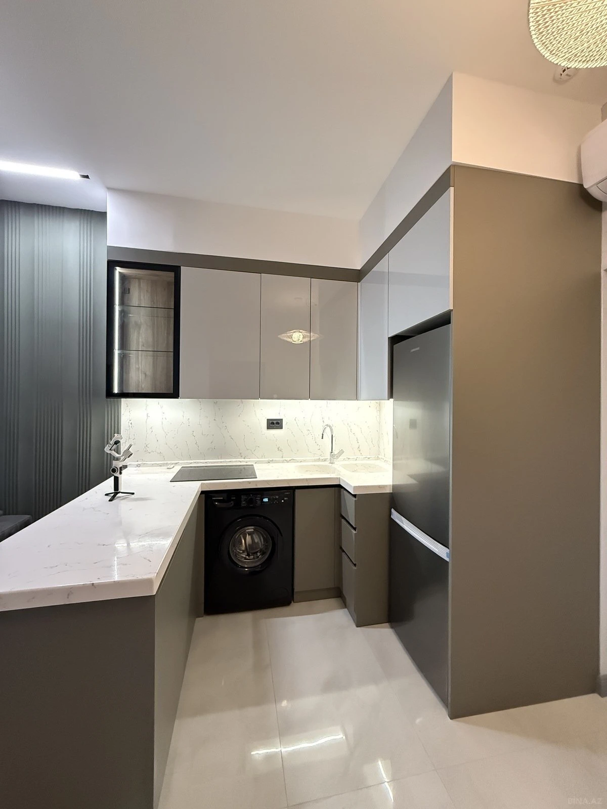 Satılır 2 otaqlı mənzil 42 m²