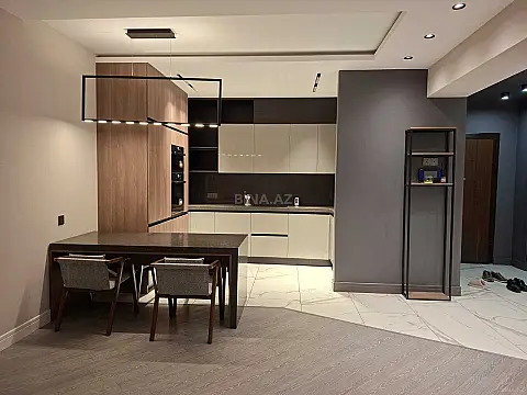 Kirayə verilir 3 otaqlı mənzil 130 m²