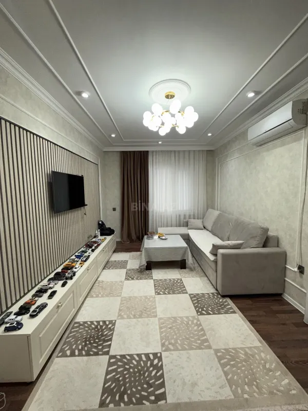 Kirayə verilir 2 otaqlı mənzil 60 m²