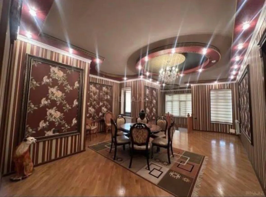 Satılır 7 otaqlı həyət evi 270 m²
