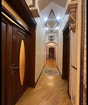 Satılır 7 otaqlı həyət evi 270 m²