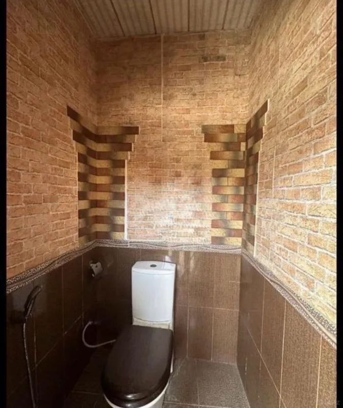 Satılır 7 otaqlı həyət evi 270 m²