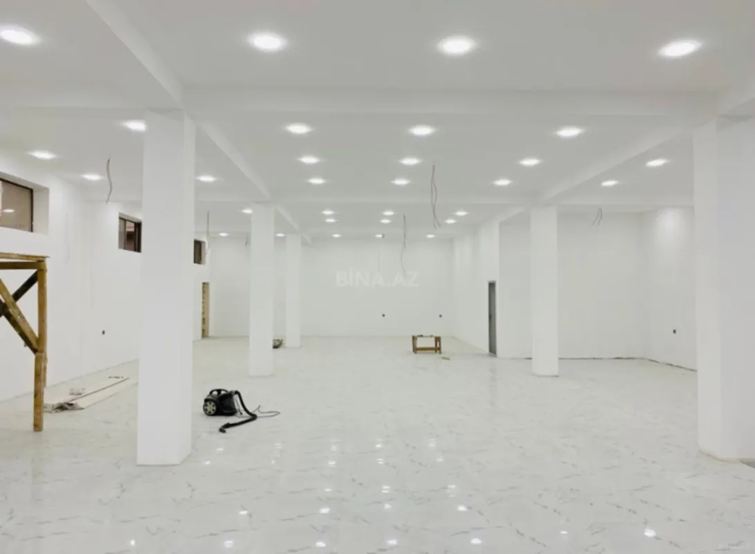 Satılır obyekt 600 m²
