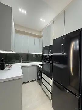 Satılır 2 otaqlı mənzil 70 m²