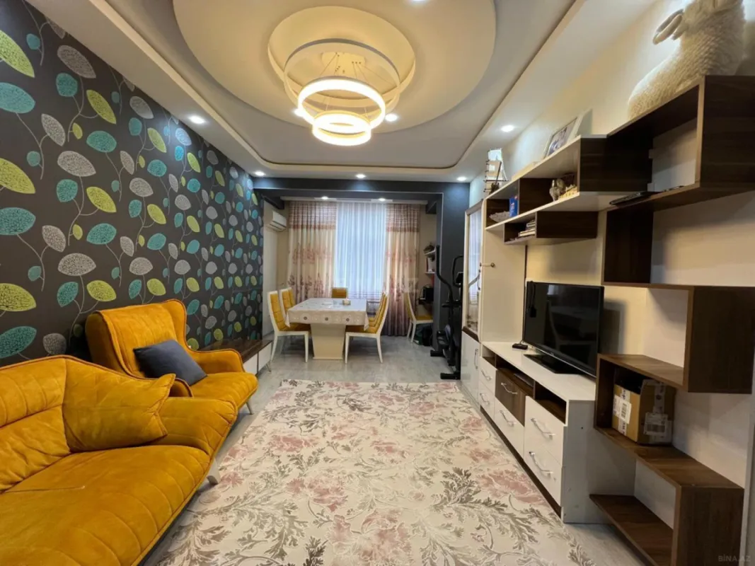 Satılır 2 otaqlı mənzil 82 m²