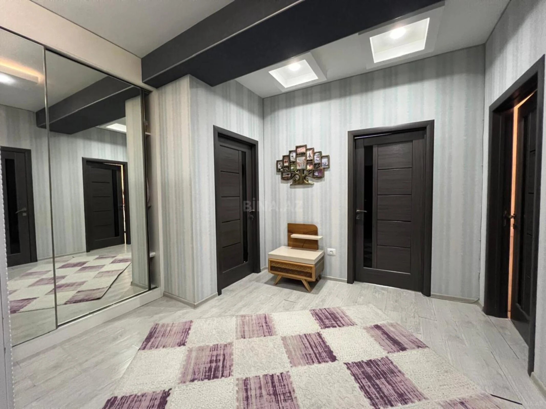 Satılır 2 otaqlı mənzil 82 m²