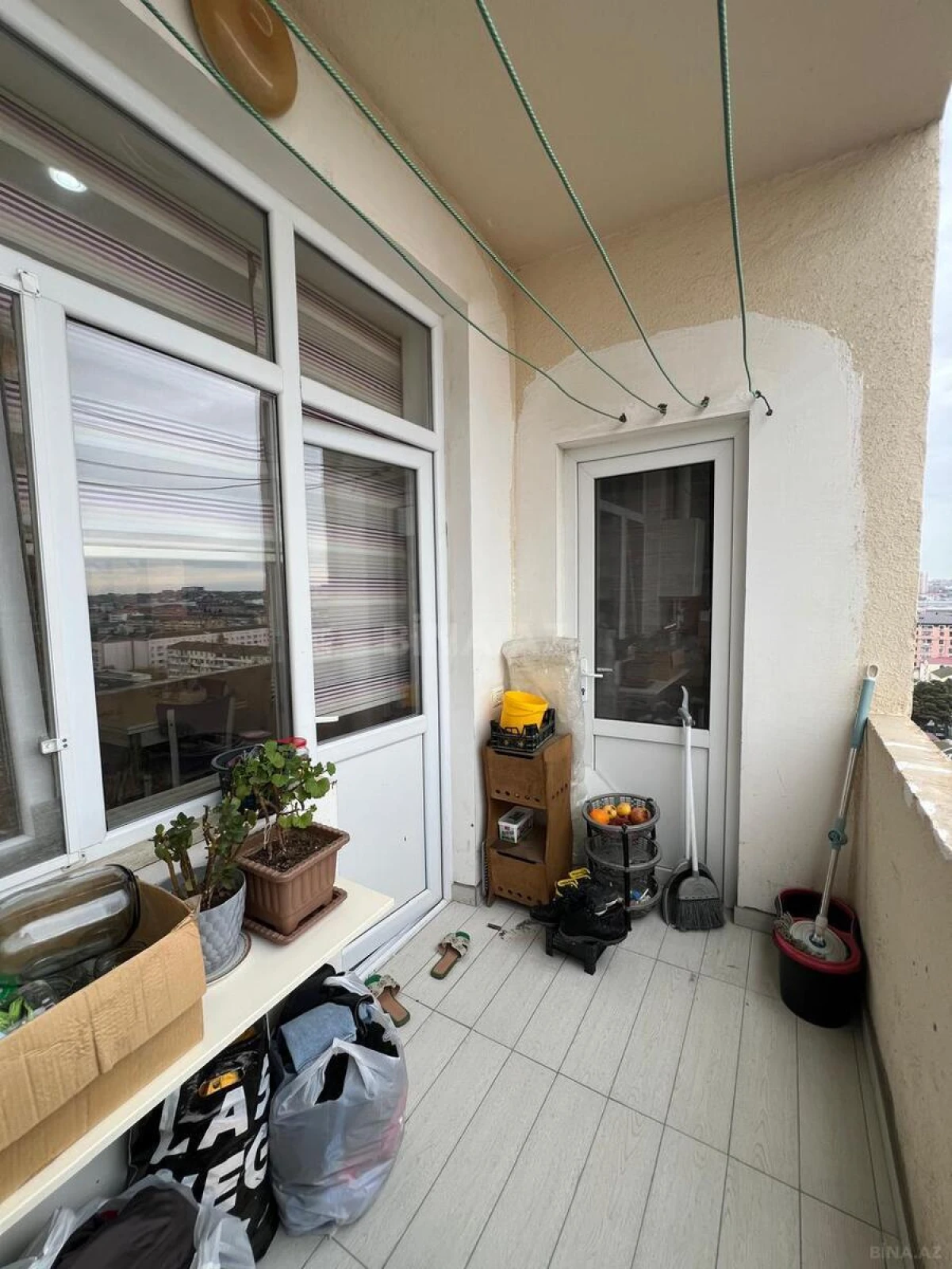 Satılır 2 otaqlı mənzil 82 m²