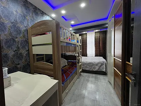 Satılır 2 otaqlı mənzil 82 m²