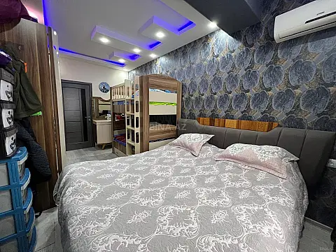 Satılır 2 otaqlı mənzil 82 m²