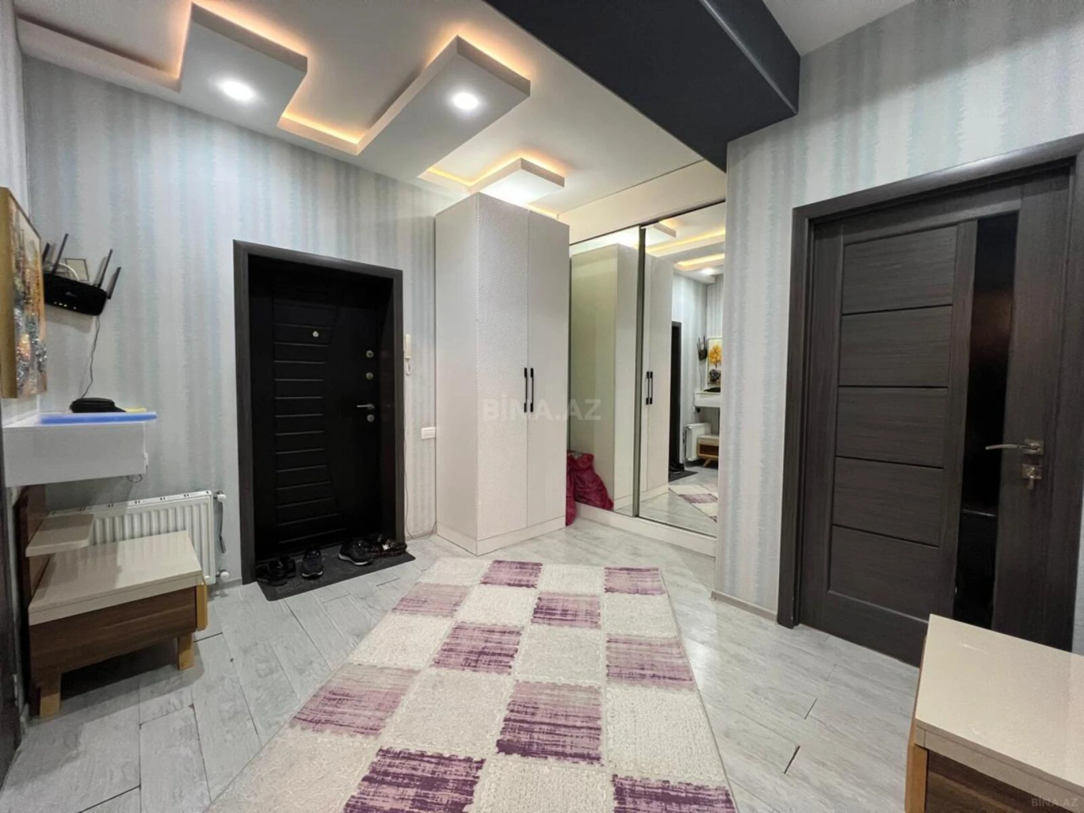 Satılır 2 otaqlı mənzil 82 m²