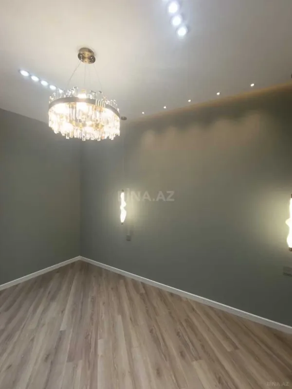 Satılır 2 otaqlı mənzil 70 m²