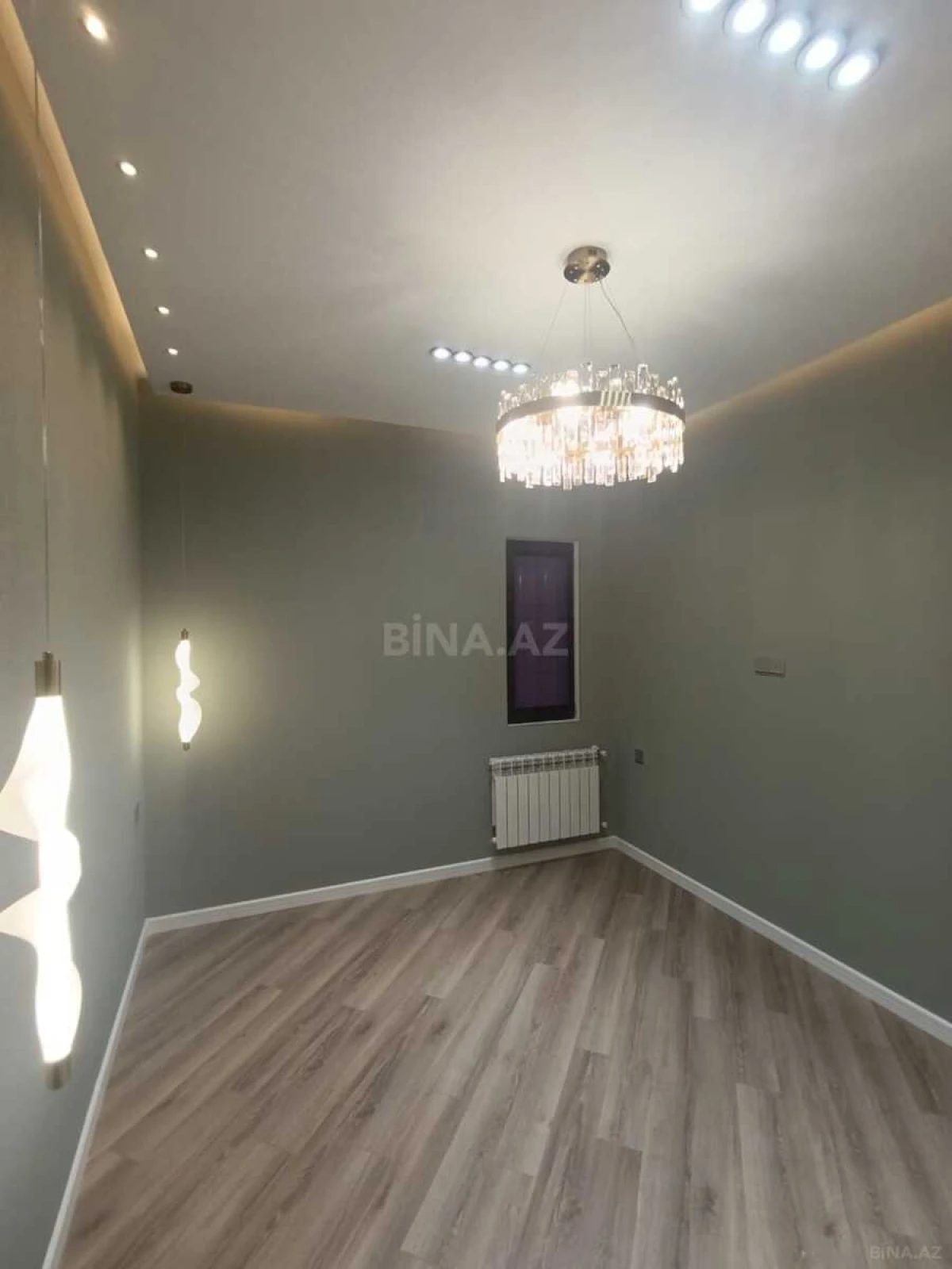 Satılır 2 otaqlı mənzil 70 m²