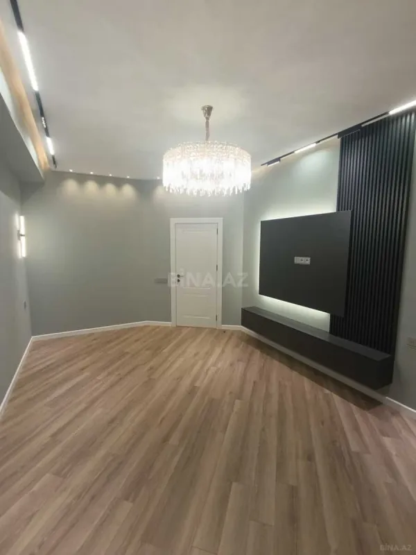 Satılır 2 otaqlı mənzil 70 m²