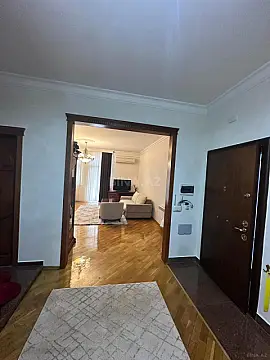 Kirayə verilir 3 otaqlı mənzil 120 m²