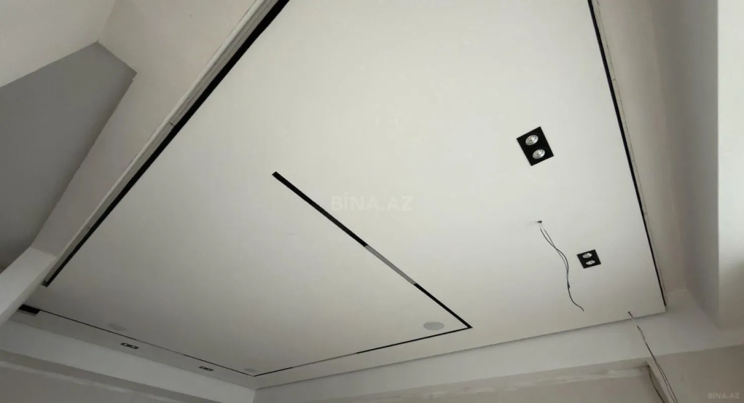 Satılır 2 otaqlı mənzil 60 m²