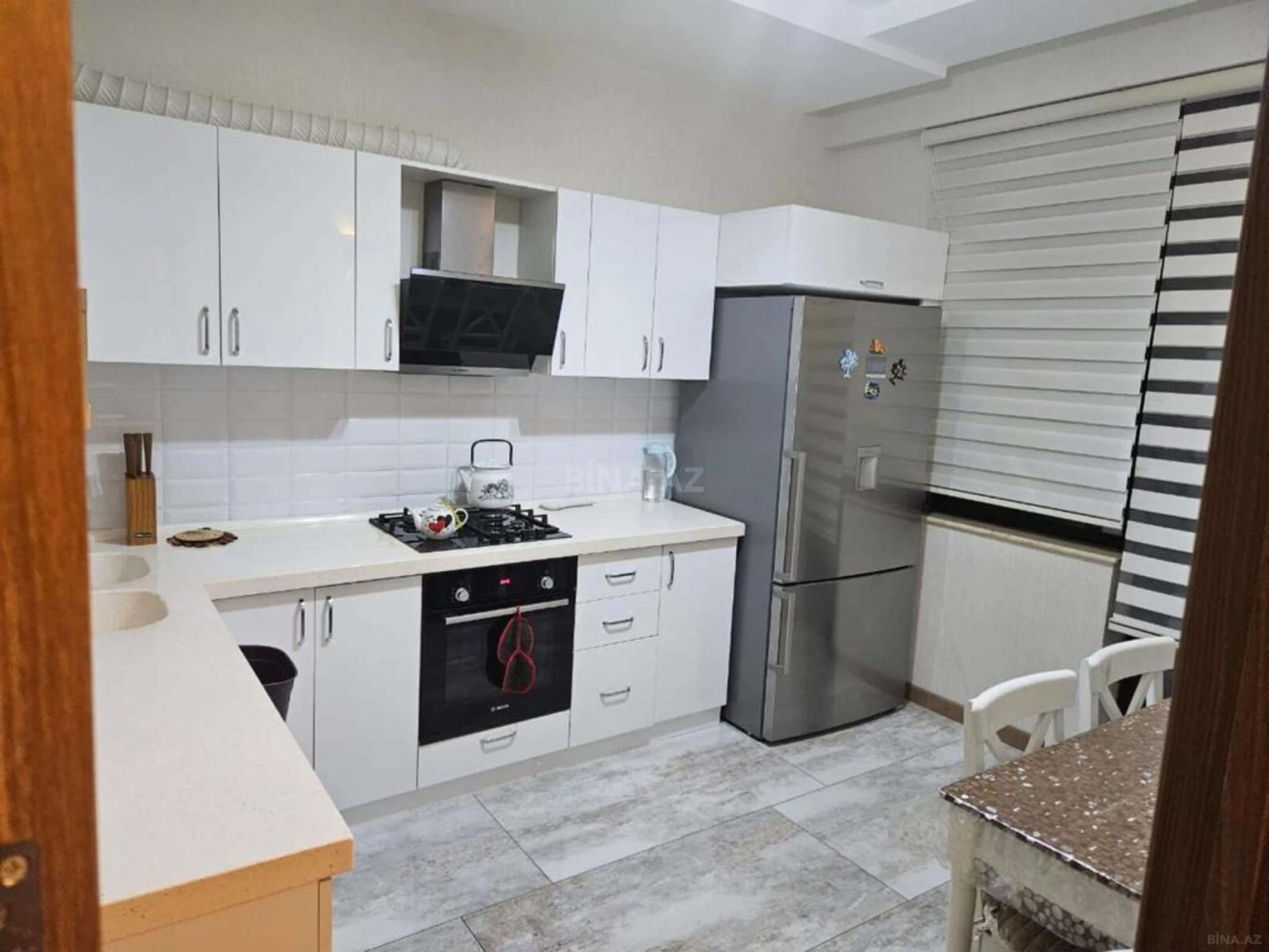 Satılır 3 otaqlı mənzil 113 m²