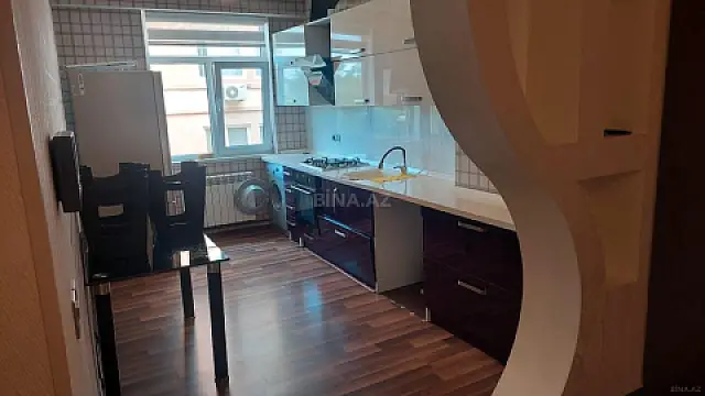 Satılır 3 otaqlı mənzil 114 m²