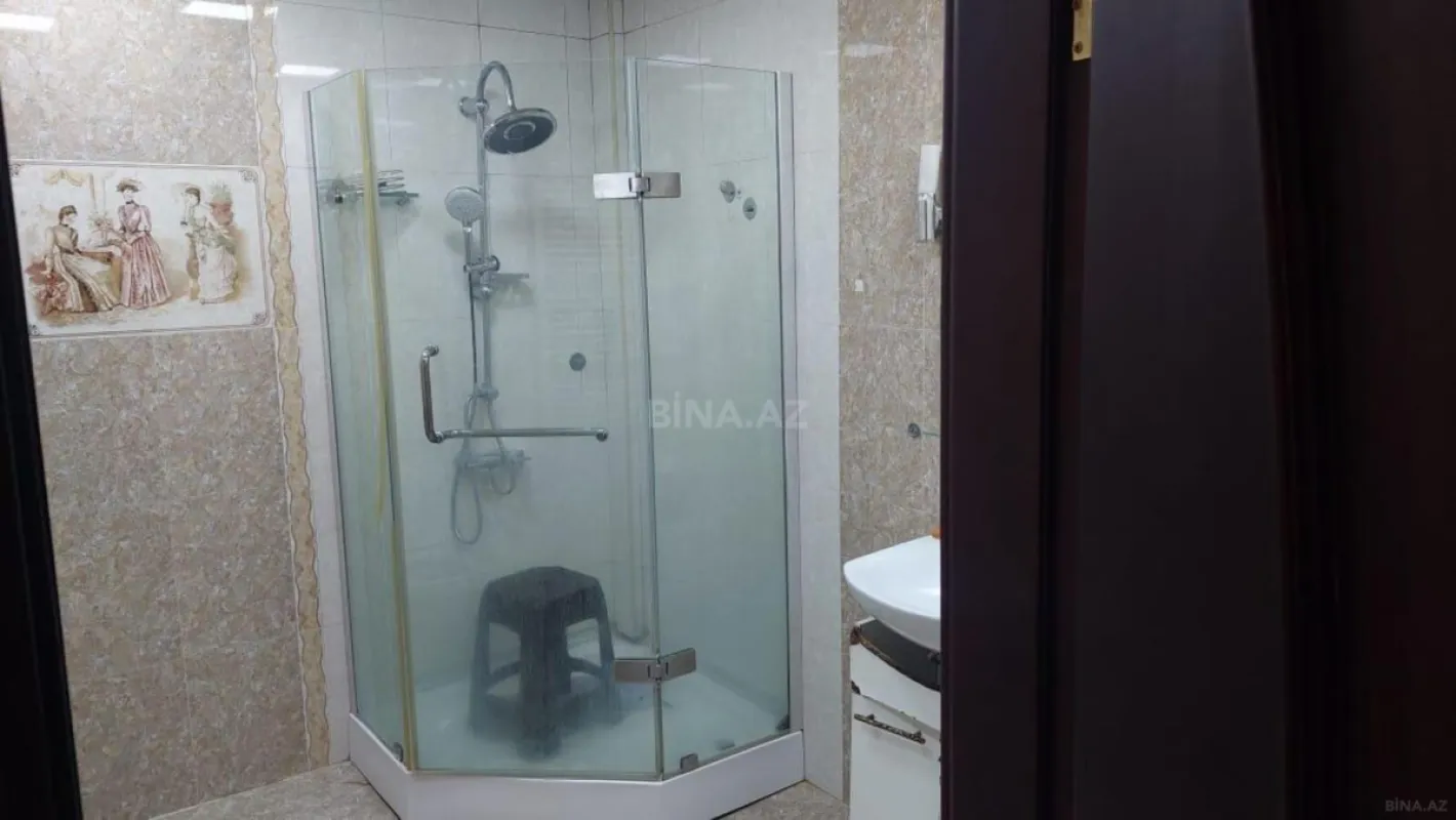 Satılır 3 otaqlı mənzil 114 m²