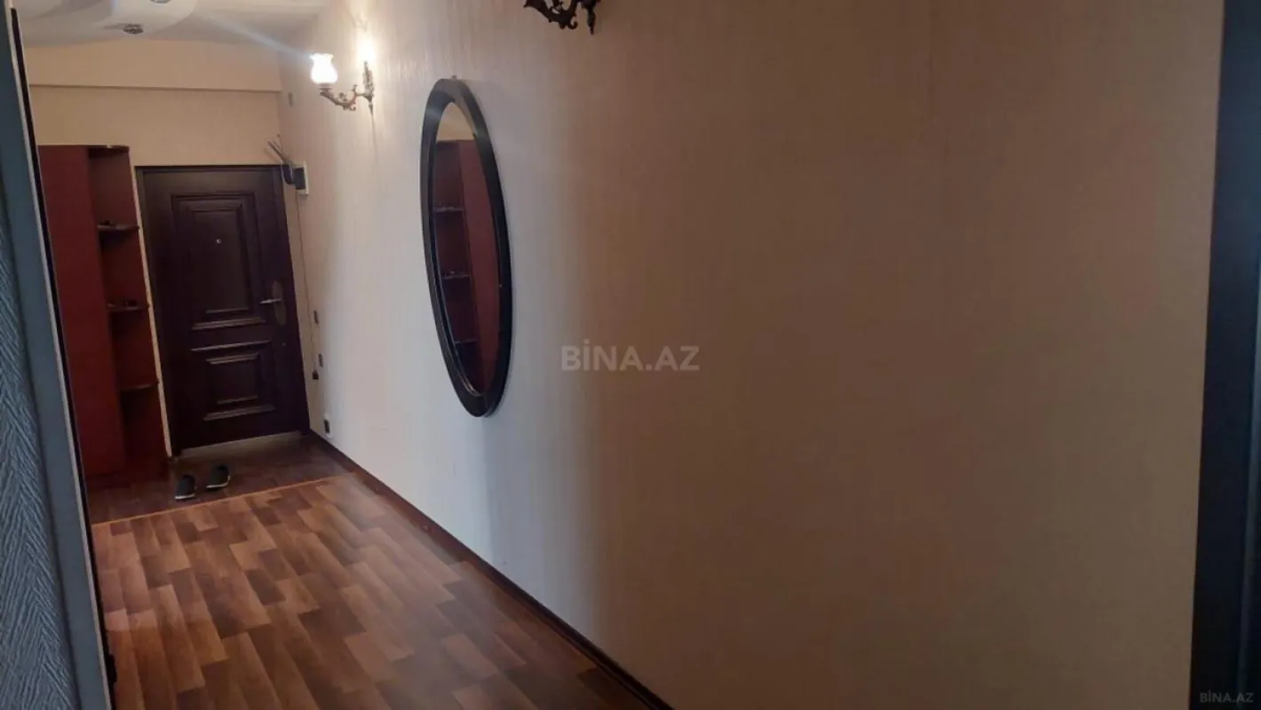 Satılır 3 otaqlı mənzil 114 m²