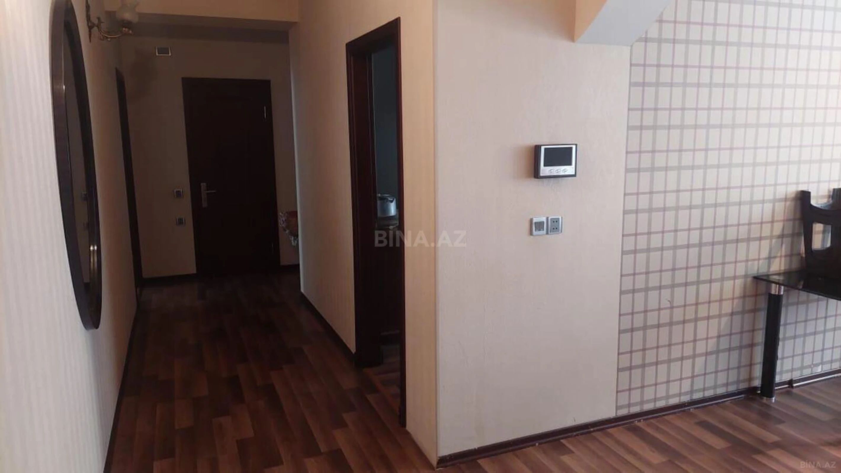 Satılır 3 otaqlı mənzil 114 m²