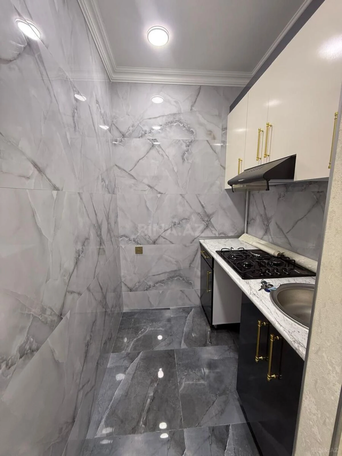 Satılır 2 otaqlı mənzil 45 m²