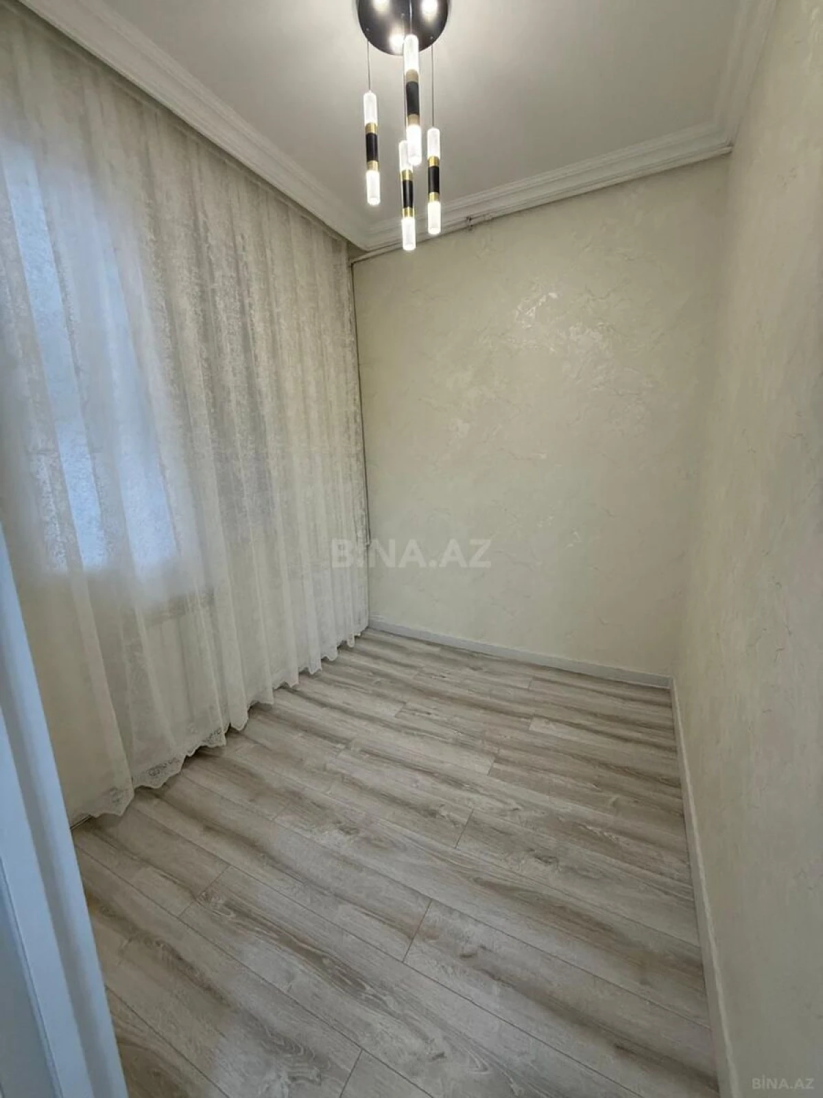 Satılır 2 otaqlı mənzil 45 m²